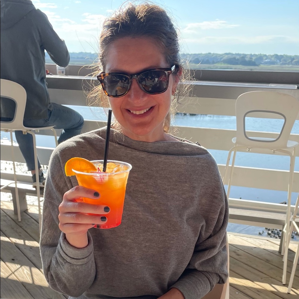 Meet your Posher, Jennifer